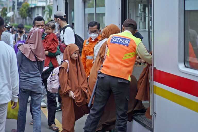 KAI-Commuter-Lakukan-Antisipasi-2-2